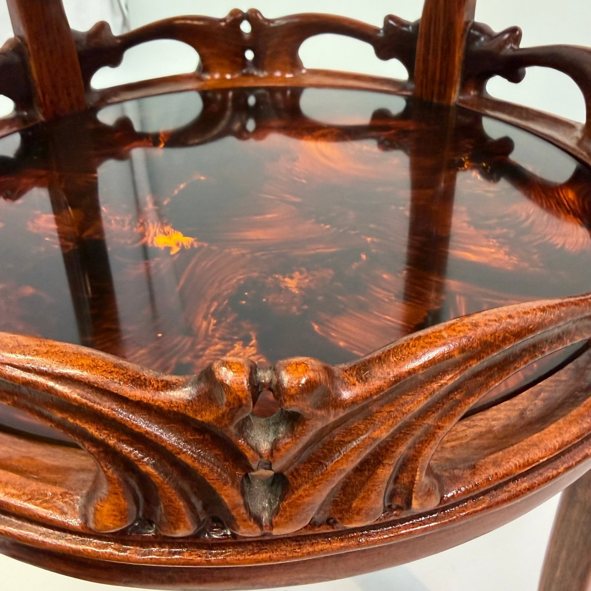 Art Nouveau-style Side Table -photo-5
