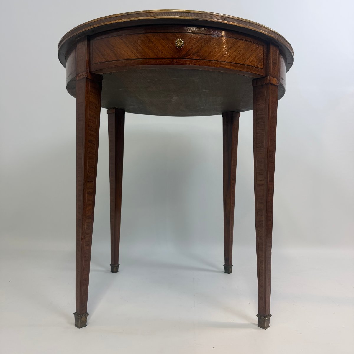 An Elegant Louis XVI-style Tray With Refined Marquetry -photo-4