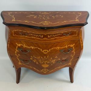 Commode de style Louis XV 