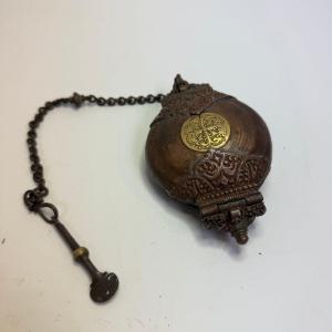 Antique Bronze "killotaya" Lime Container