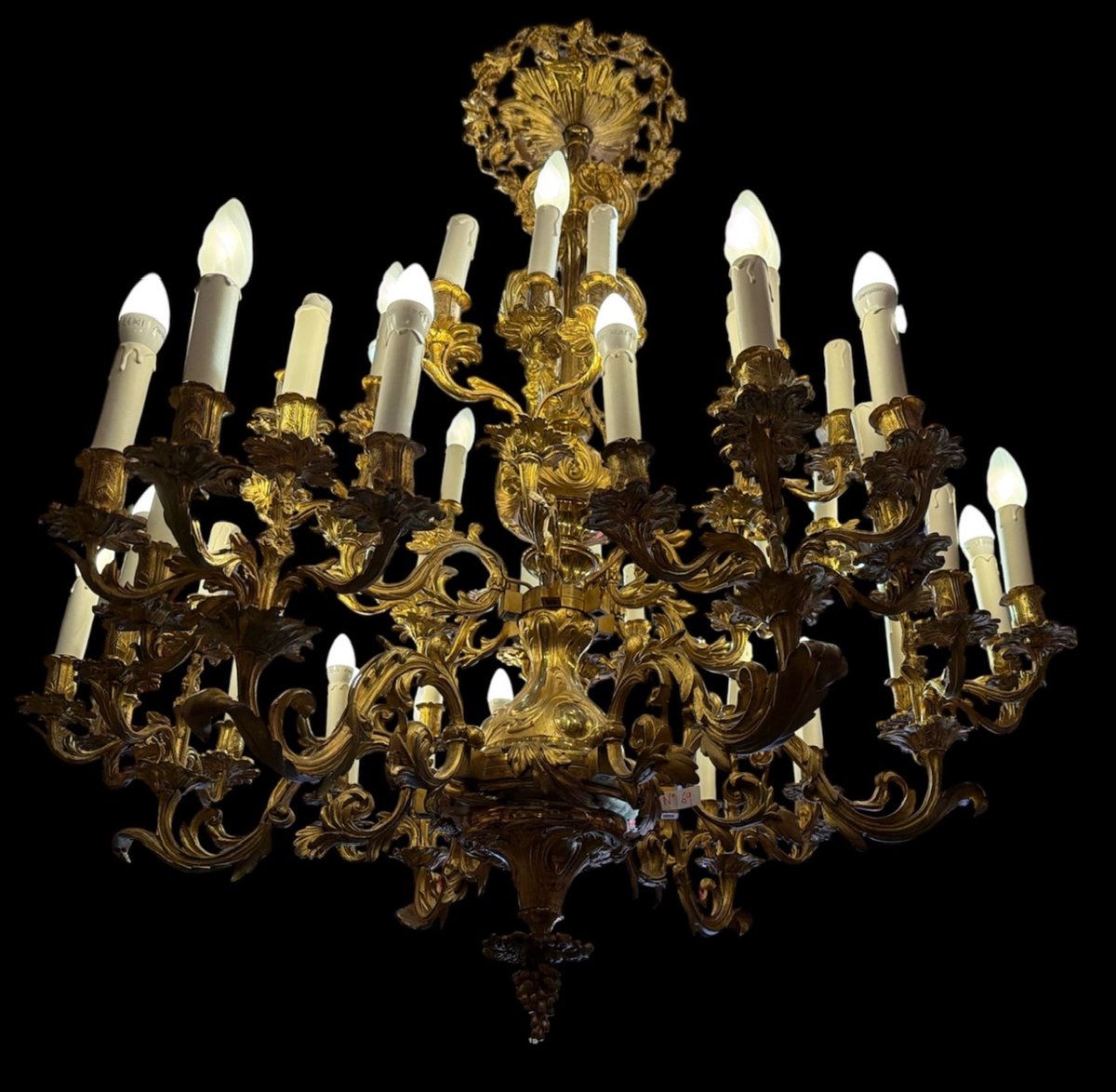 Gilded Bronze Chandelier With 42 Light Arms Arranged In Two Rows, Featuring A Regency-style Acanthus Leaf Motif -photo-3