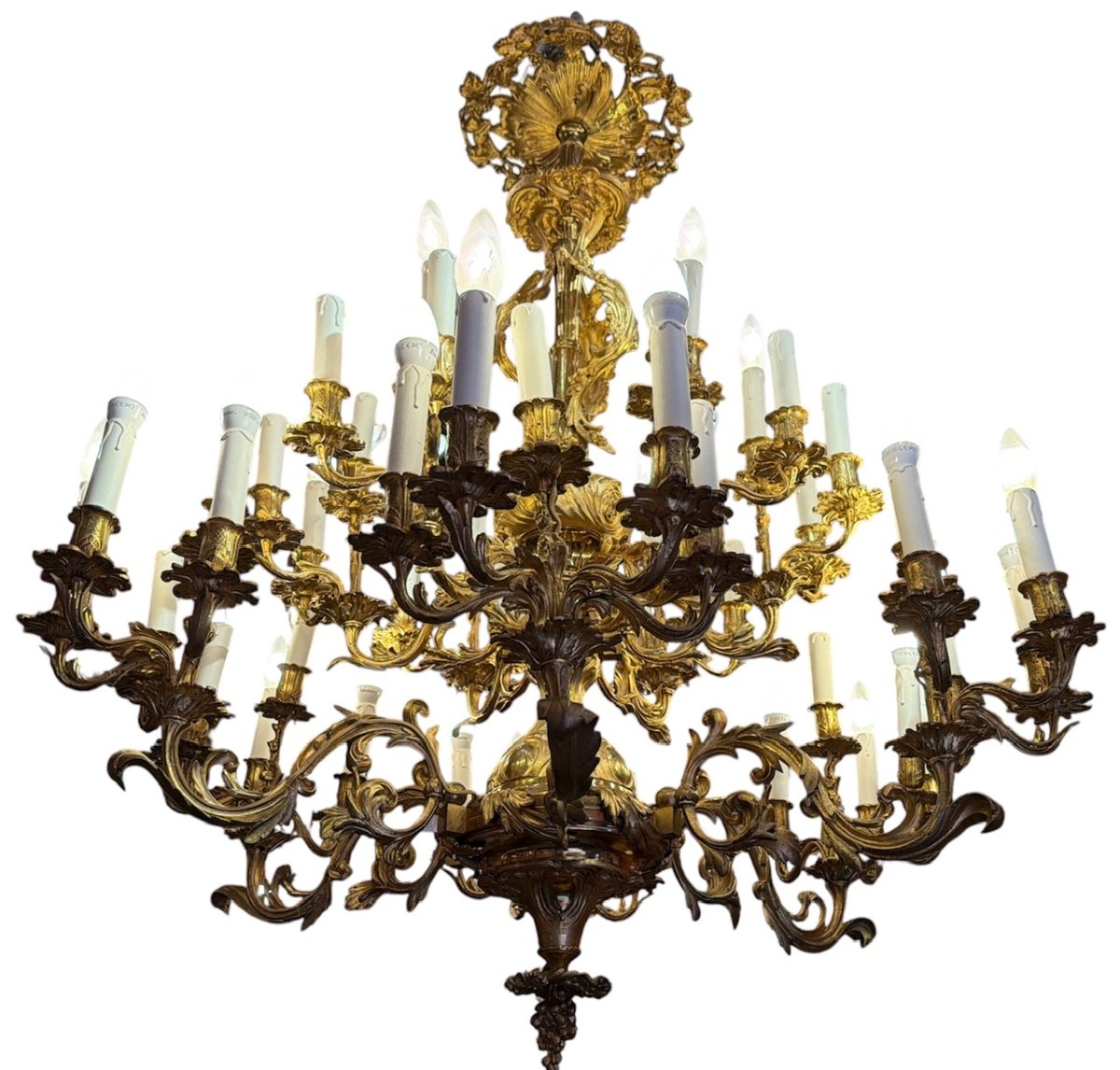 Gilded Bronze Chandelier With 42 Light Arms Arranged In Two Rows, Featuring A Regency-style Acanthus Leaf Motif -photo-5