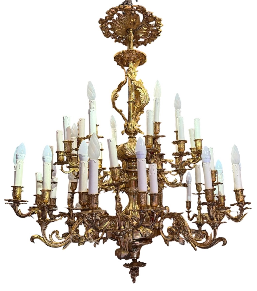 Gilded Bronze Chandelier With 42 Light Arms Arranged In Two Rows, Featuring A Regency-style Acanthus Leaf Motif -photo-6