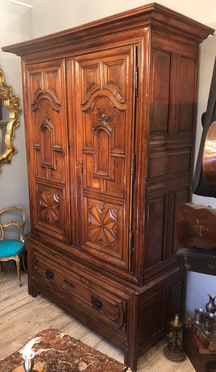 Armoire Pantalonnière En Cerisier Du 17è Siècle Ouvrant Par Deux Portes Et Un Grand Tiroir-photo-2