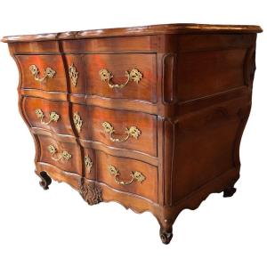 Commode Bordelaise Louis XV Arbalète 18è Siècle En Bois Fruitier Mouluré Et Sculpté 3 Tiroirs