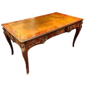 Bureau Plat Style Louis XV Bois De Rose Trois Tiroirs