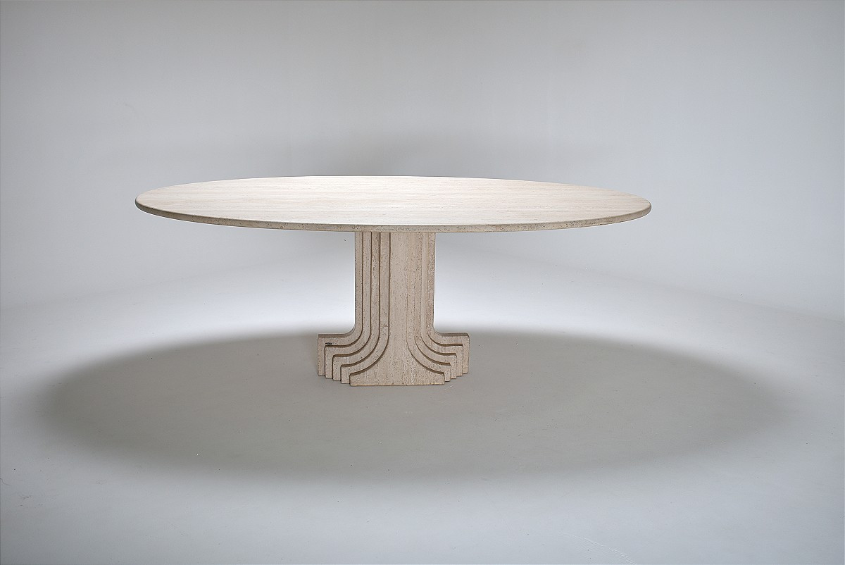 Table En travertin par Carlo Scarpa modèle "Argo" Italie 1970