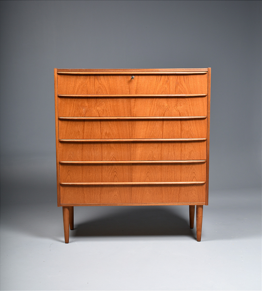 Vintage 6-drawer Teak Chest