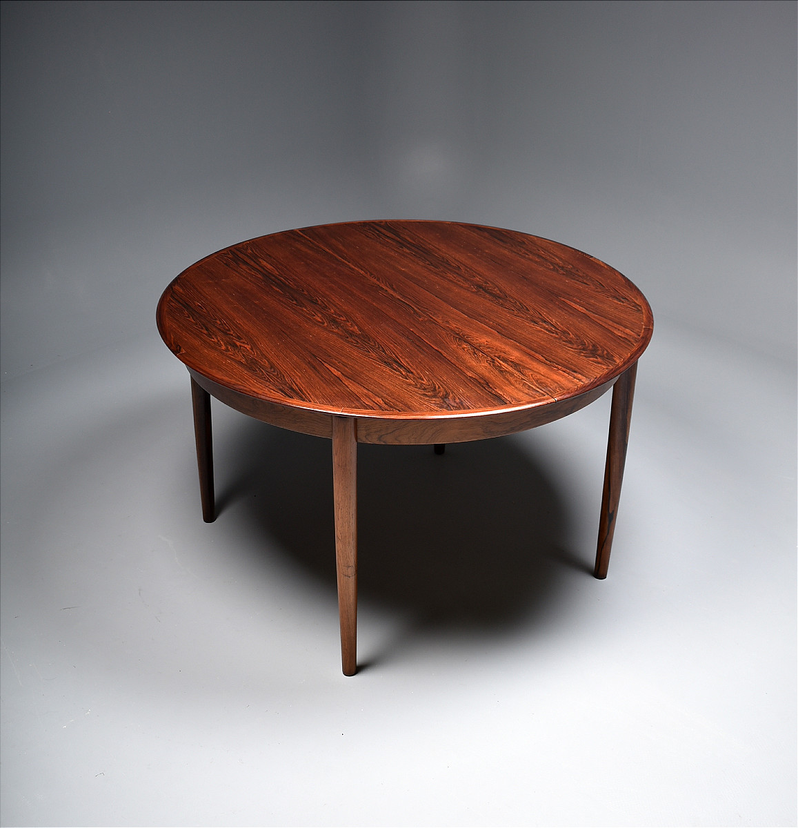 Dyrlund Danish Table In Rio Rosewood