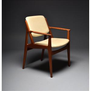 Fauteuil danois Arne Vodder modèle "Ella"