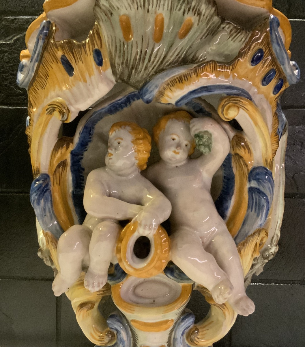 20th Century: Ceramic Wall Shelf.-photo-2