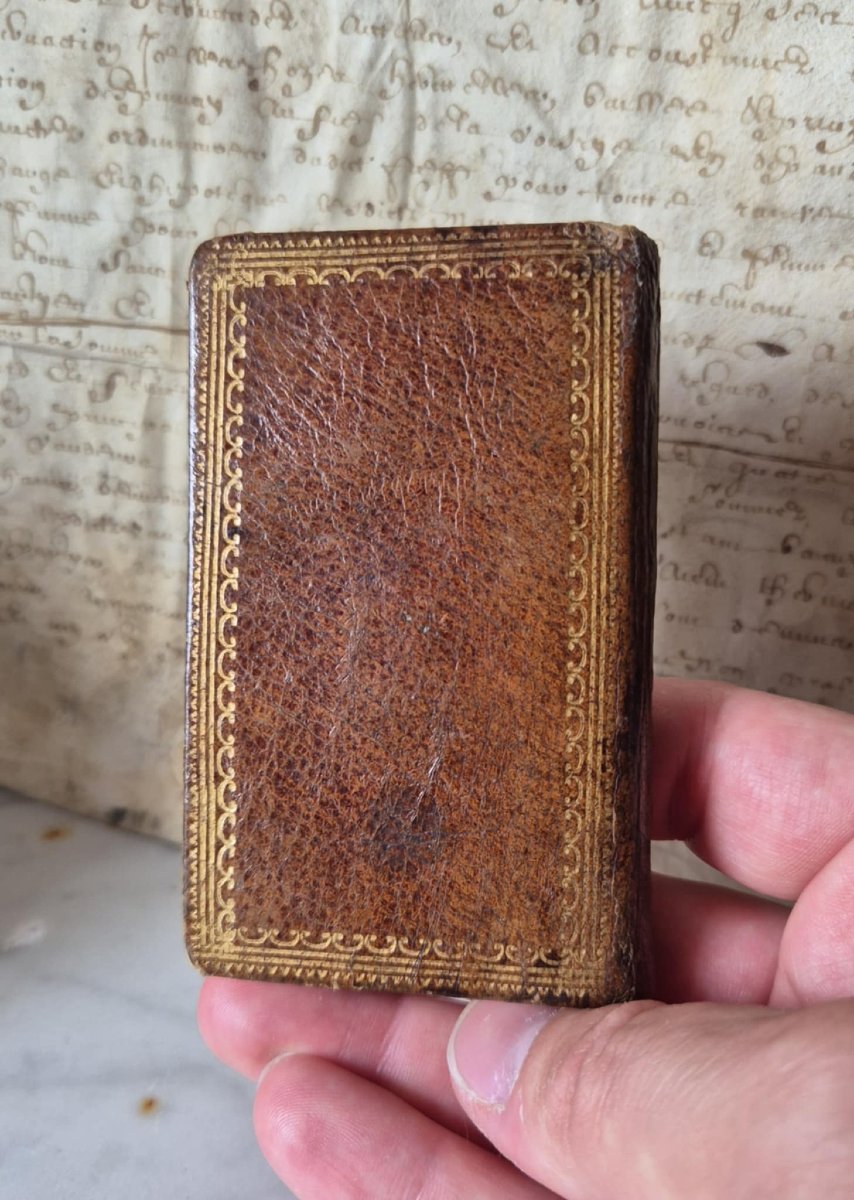 1783 National New Year's Almanac – Miniature Book-photo-1