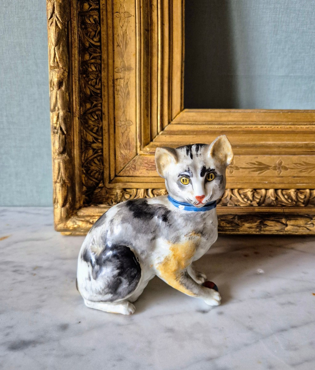 Porcelain Snuffbox Cat Playing Ball Circa 1900-photo-2
