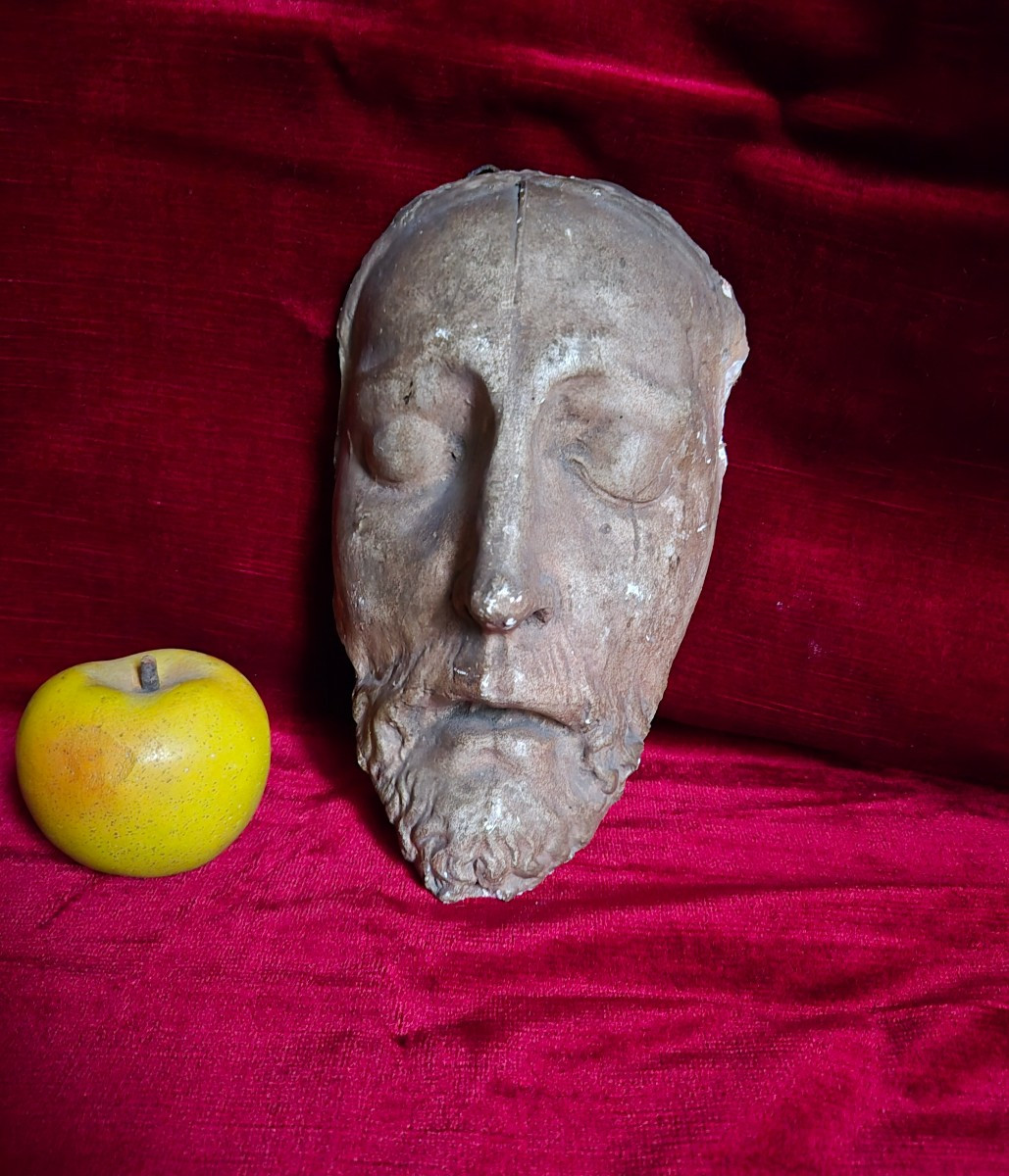 Patinated Plaster Death Mask, 19th Century - Almost Christ-like Face -photo-1