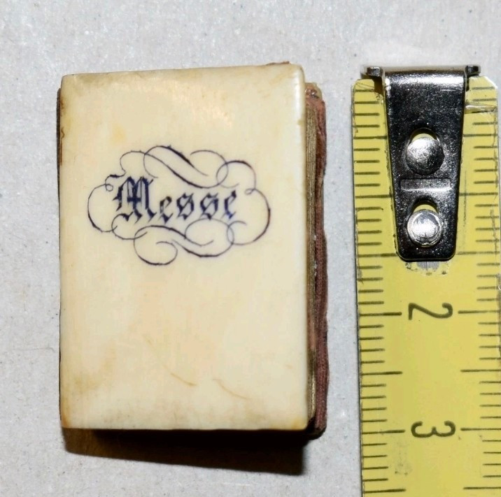 Miniature Book - The Little Parishioner Of Childhood, 19th Century -photo-3
