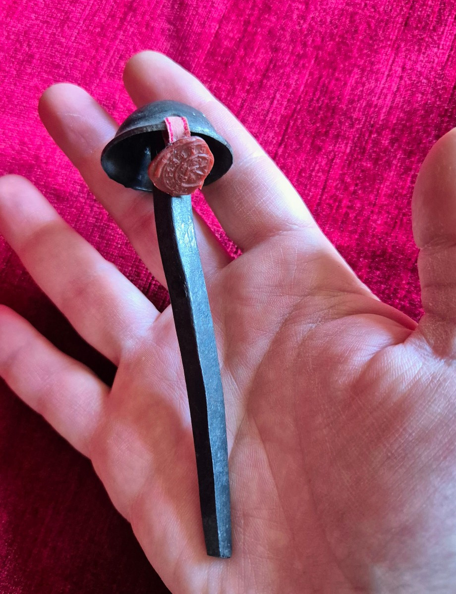 Wrought Iron Nail From The Cross - 19th Century Reliquary-photo-3