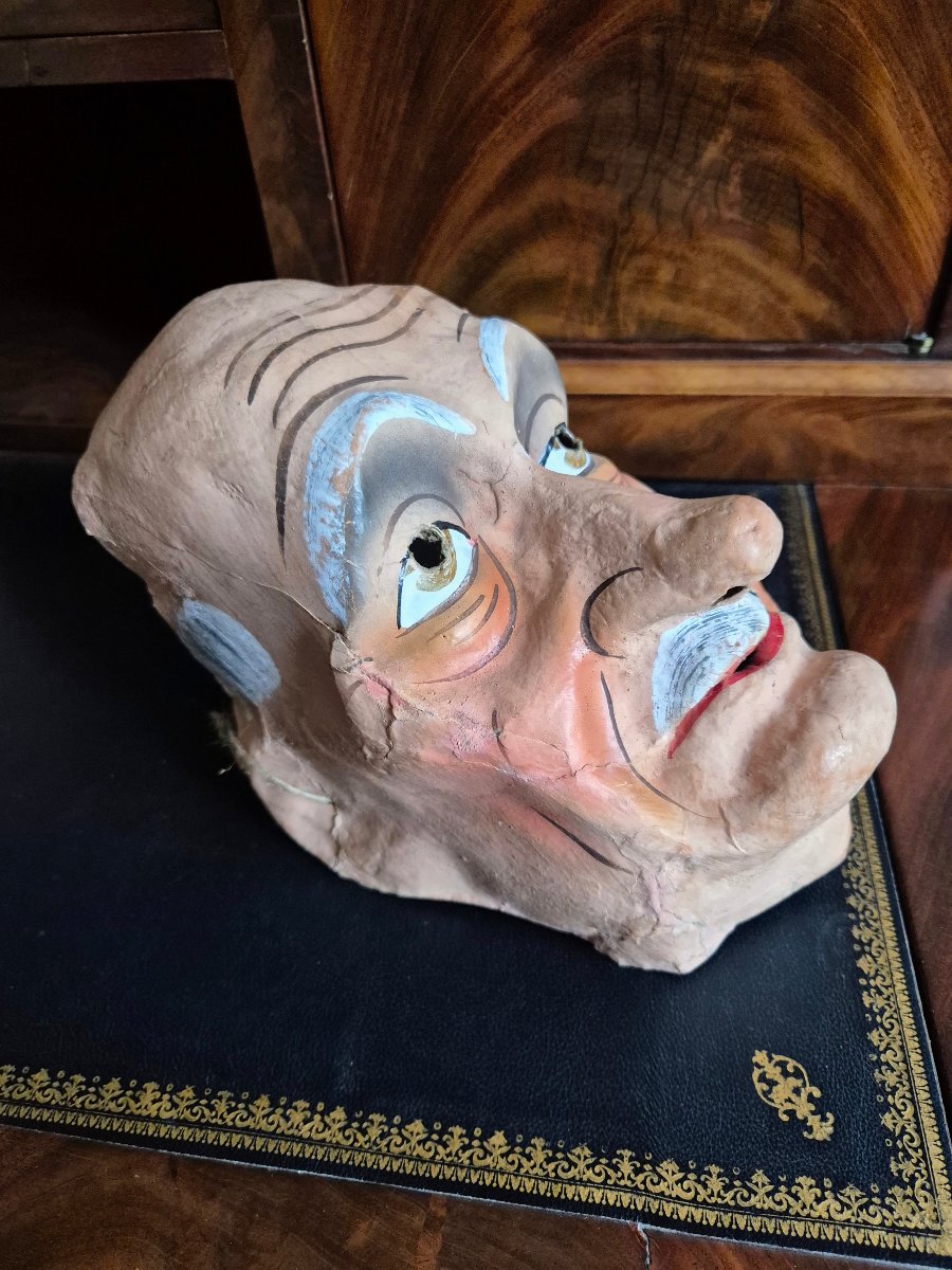Masque de carnaval en papier mâché Tout début XXe siècle 