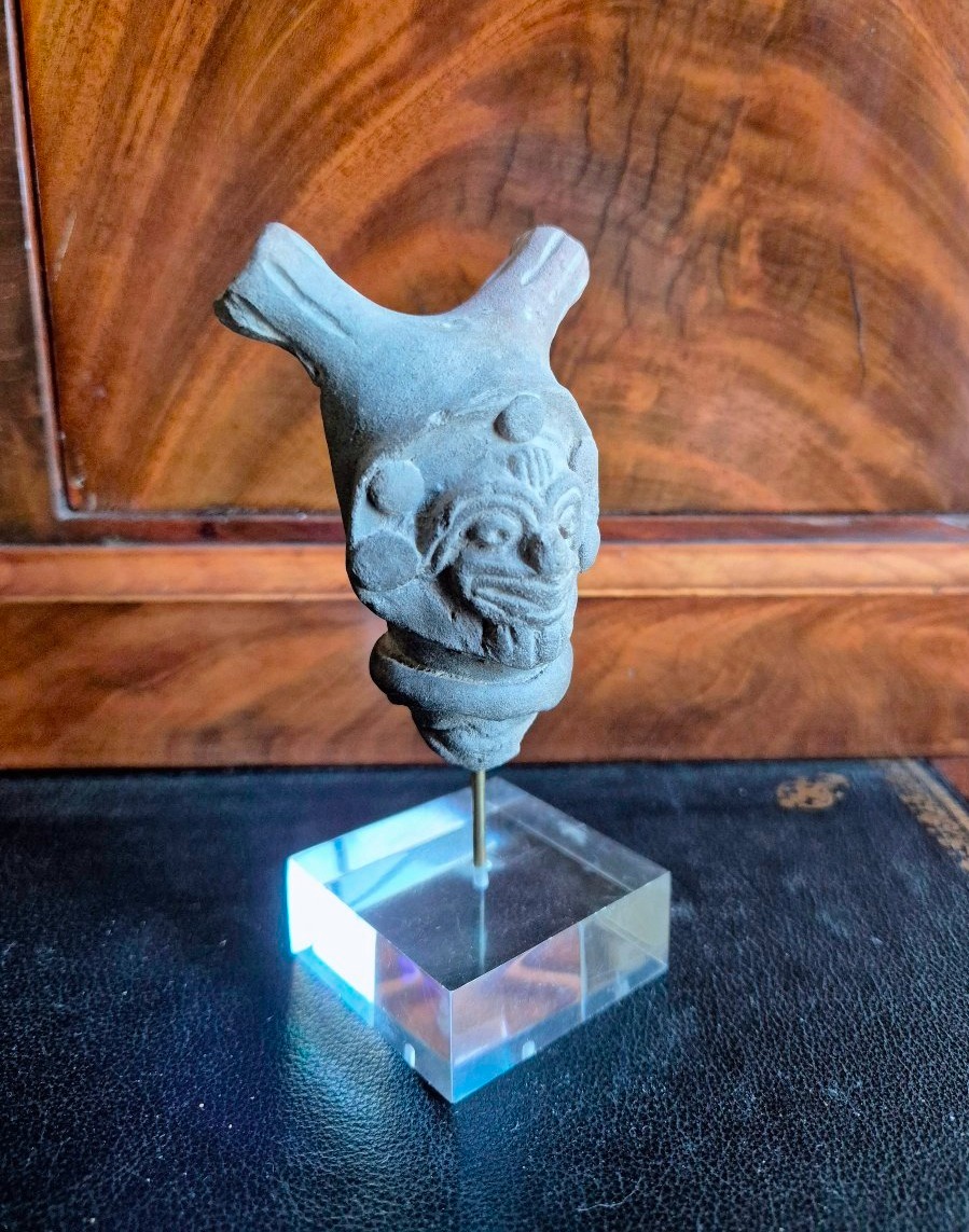 Tête Ocarina anthropomorphe en terre cuite – Tumaco XIV-XVe siècle