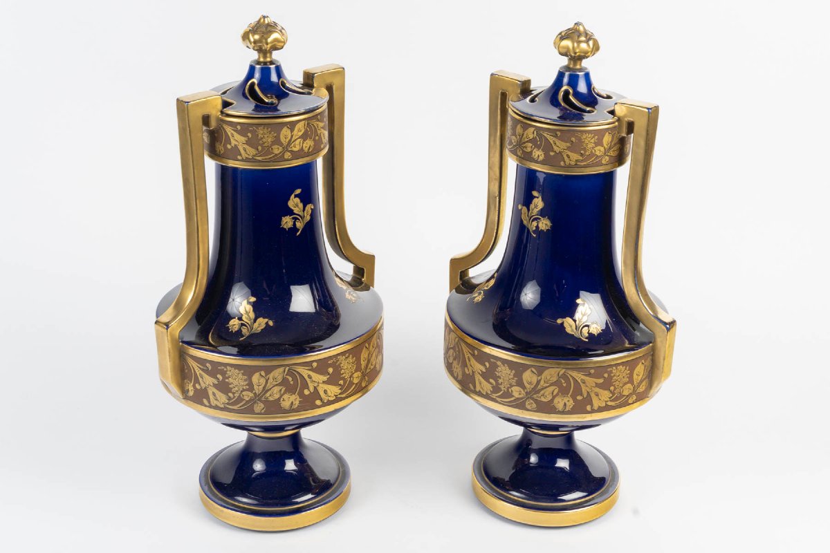 Pair Of Lidded Vases Made Of Cobalt-blue Porcelain – Manufacture Jaget & Pinon, Decorated By Paul Mathi-photo-4