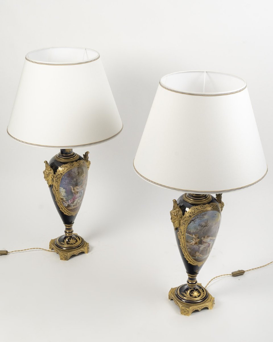 Pair Of Cobalt-blue And Gilded Bronze Porcelain Lamps, With Hand-painted Designs – Late 19th Century-photo-1