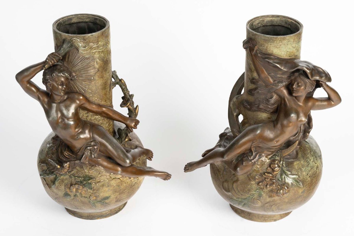 Paire de vases Art nouveau en régule polychrome - signés L. Moreau, début du XXe siècle-photo-2