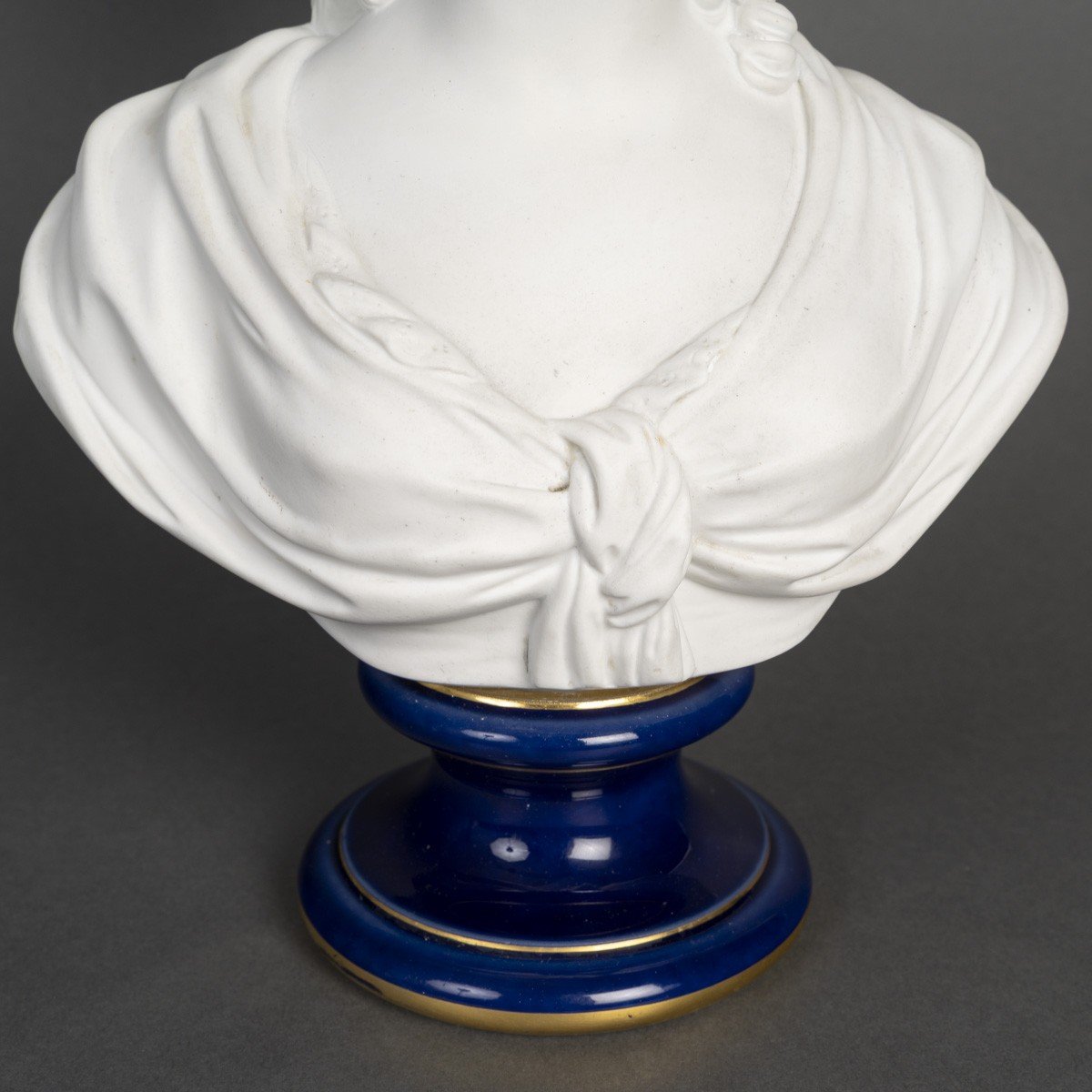 Bust Of Marie-antoinette In Sèvres Biscuit Porcelain On A Pedestal, Dated 1868-photo-4