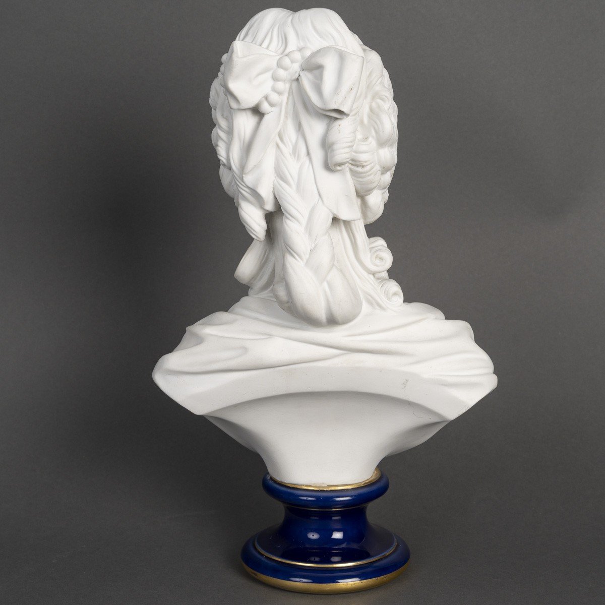 Bust Of Marie-antoinette In Sèvres Biscuit Porcelain On A Pedestal, Dated 1868-photo-3