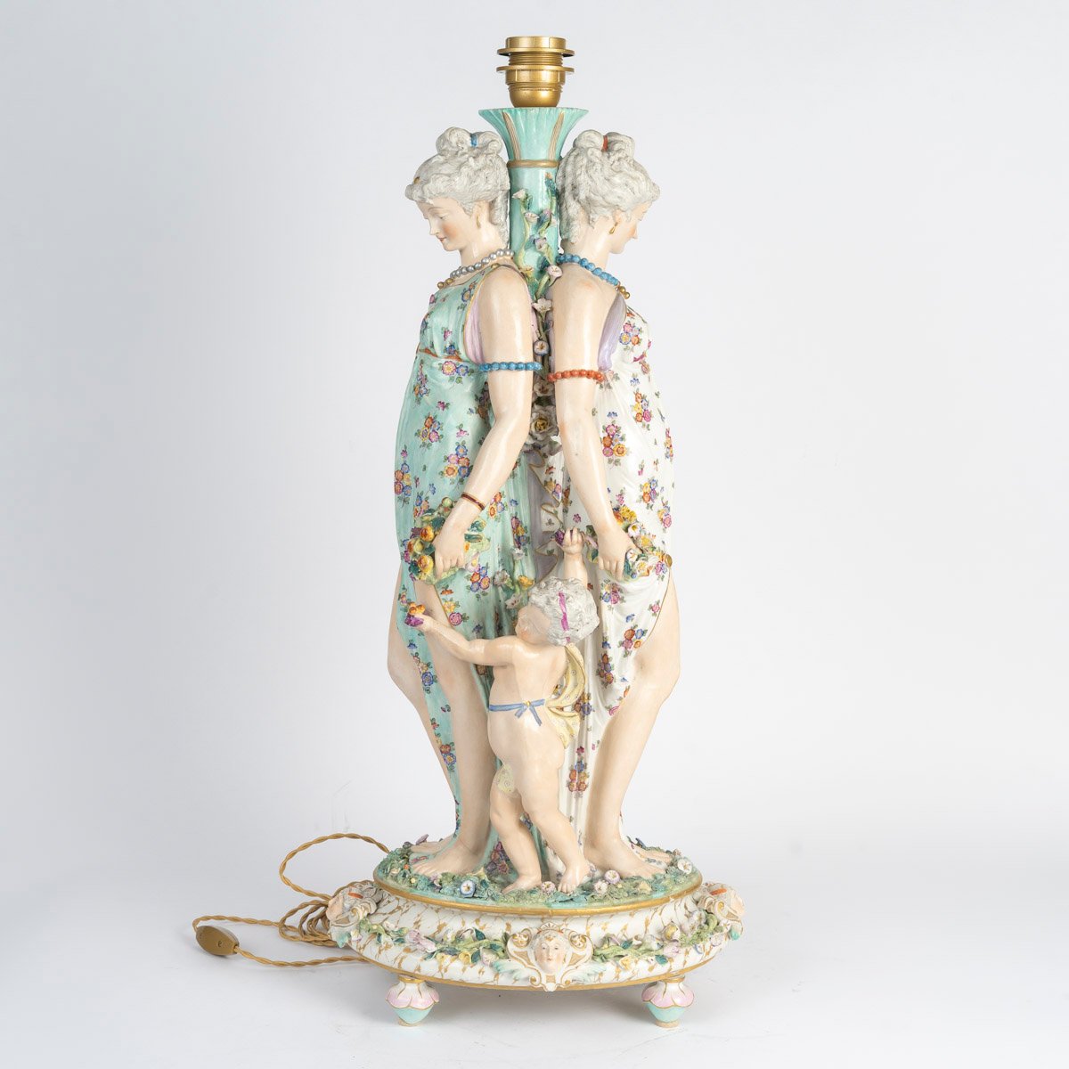 Saxon Porcelain Lamp Decorated With Two Young Women And Two Putti, Late 19th Century-photo-4