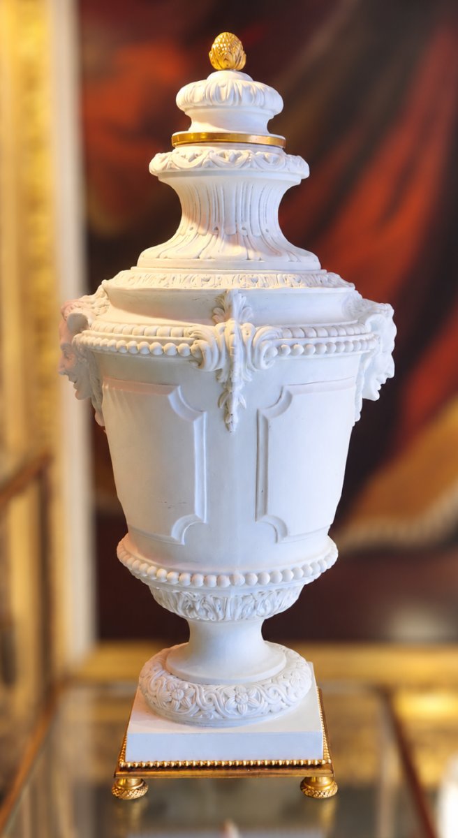 Paire de vases en Biscuit,  fin du XIXᵉ siècle-photo-3