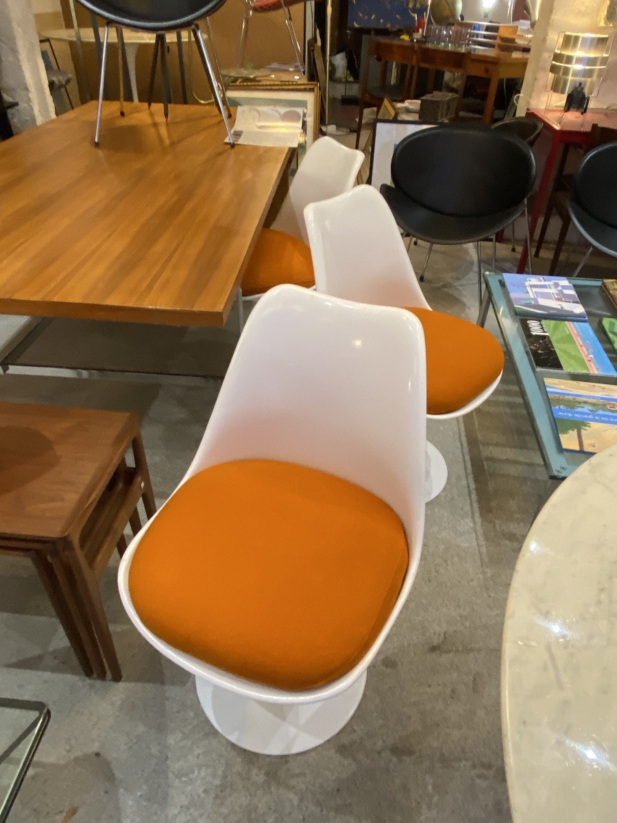 Quatre chaises tulipe Knoll Saarinen -photo-1