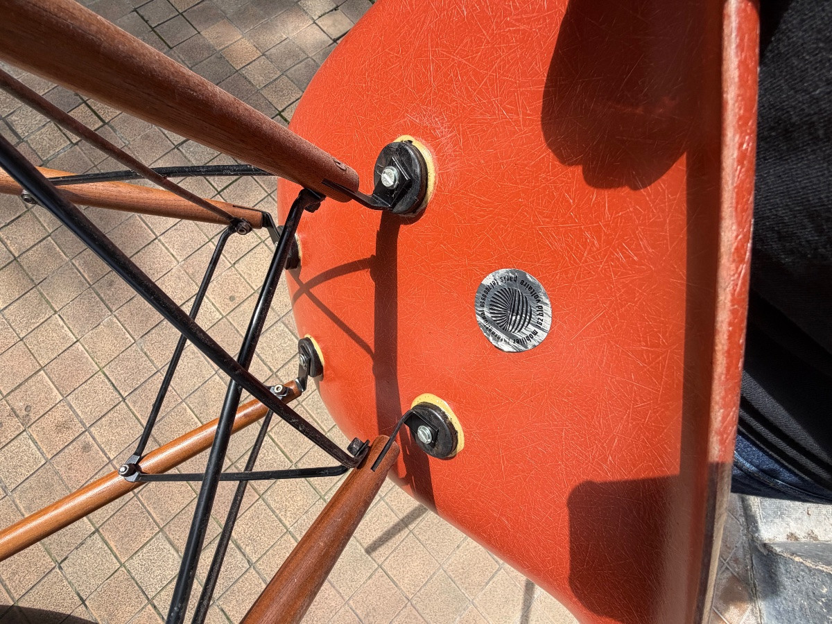 Série de 4 fauteuils DAX en fibre de verre — Charles & Ray Eames, Herman Miller-photo-4
