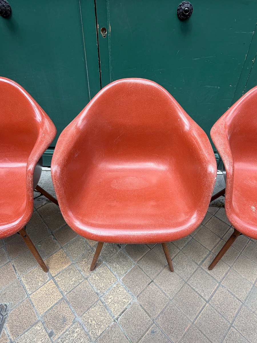 Série de 4 fauteuils DAX en fibre de verre — Charles & Ray Eames, Herman Miller-photo-1