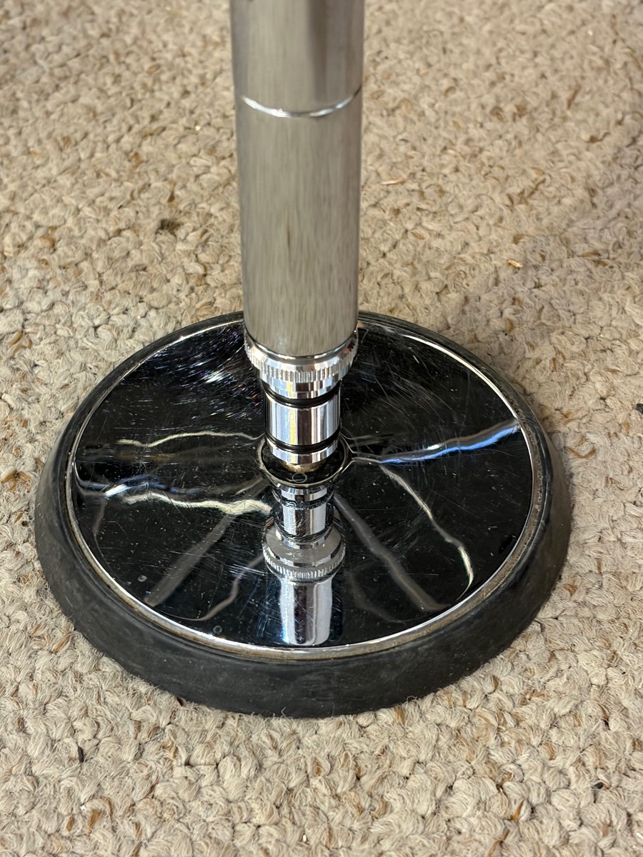 Table Nomos de Norman Foster pour Tecno, commande spéciale en granite du Zimbabwe, Italie-photo-2