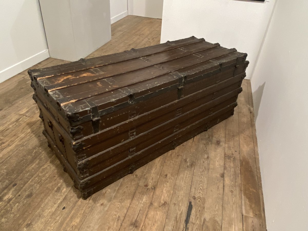 Huge 19th Century Old Trunk -photo-5