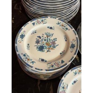 Bernardaud Limoges Porcelain Dinner Service, “pahang” Design — 75 Pieces