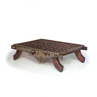 Table Basse En Bois Massif Avec Incrustations En Laiton