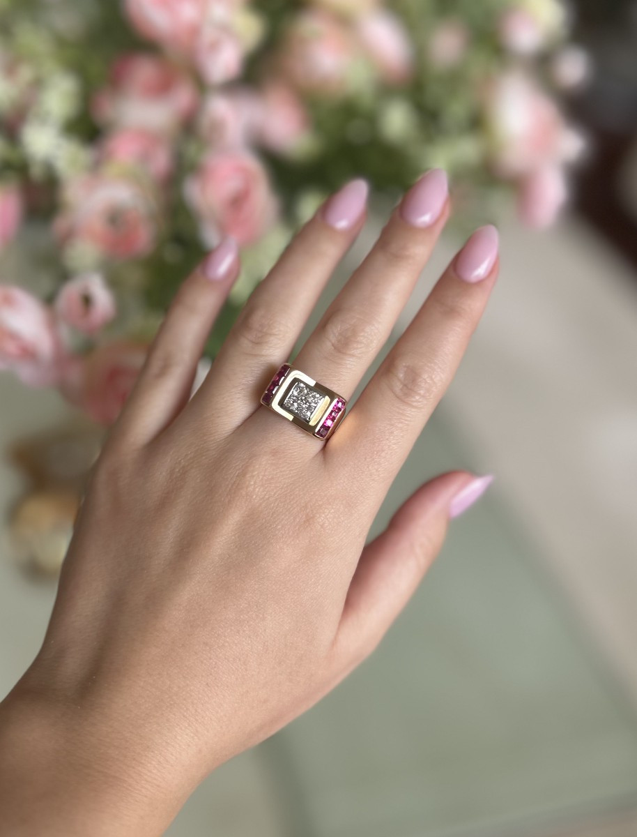 Bague Tank française or jaune 18 K diamants et rubis calibrés années 50 -photo-2