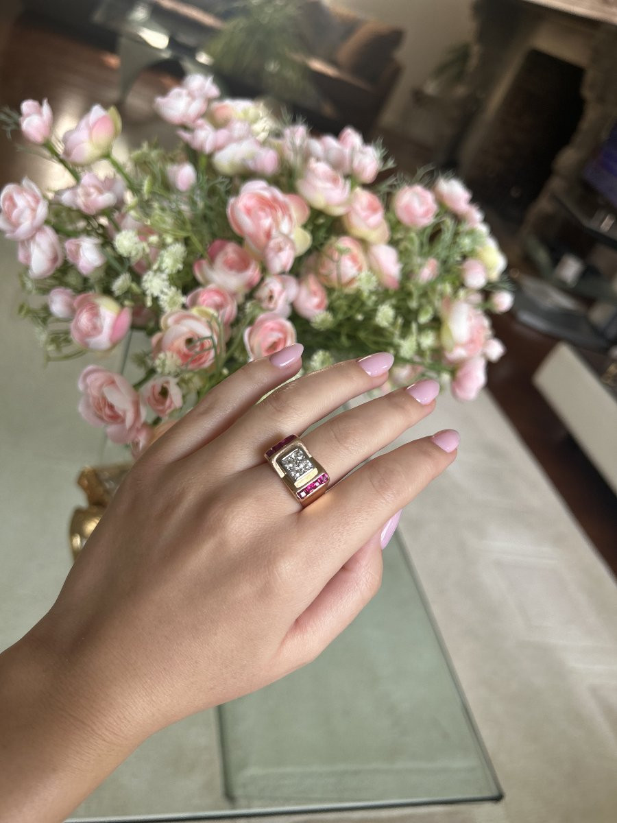 Bague Tank française or jaune 18 K diamants et rubis calibrés années 50 -photo-2