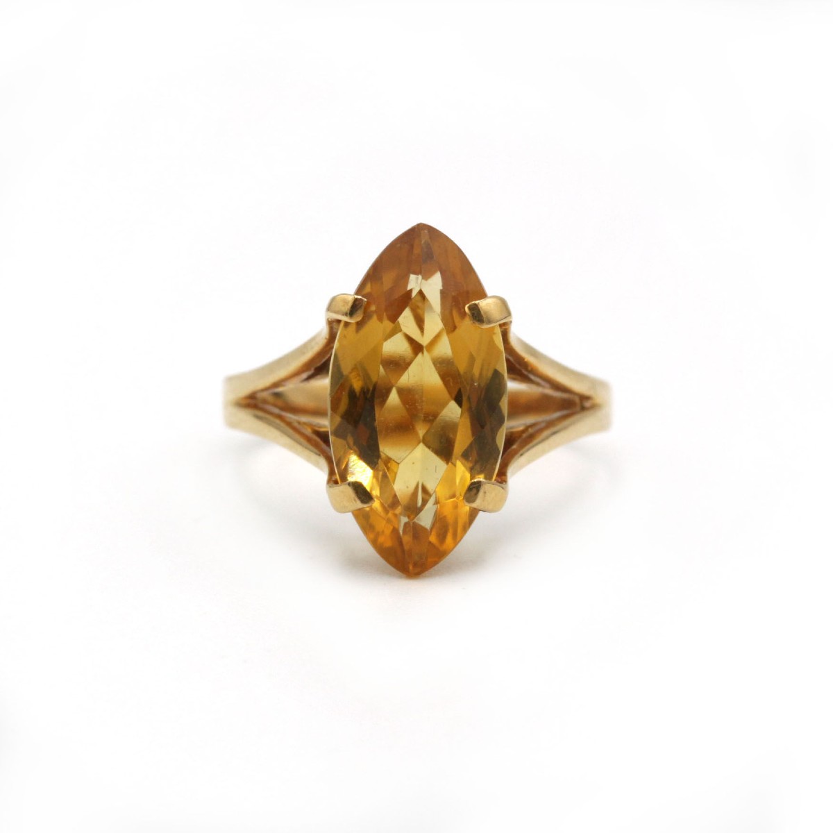 Bague - Or jaune et citrine