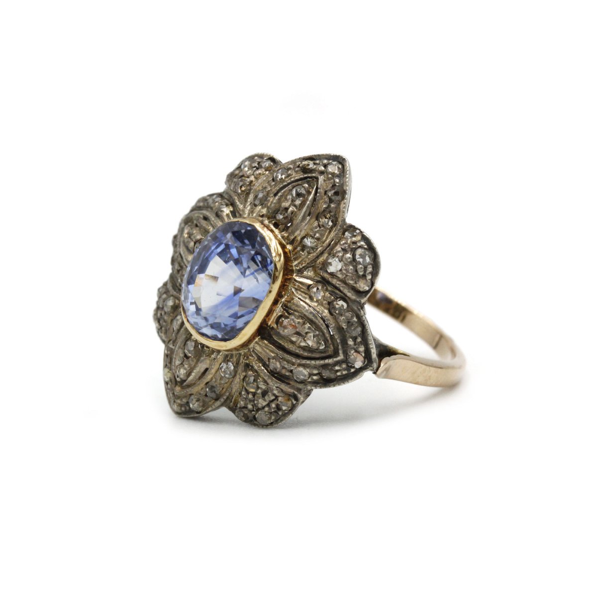 Bague - Or, argent, saphir et diamants.-photo-3