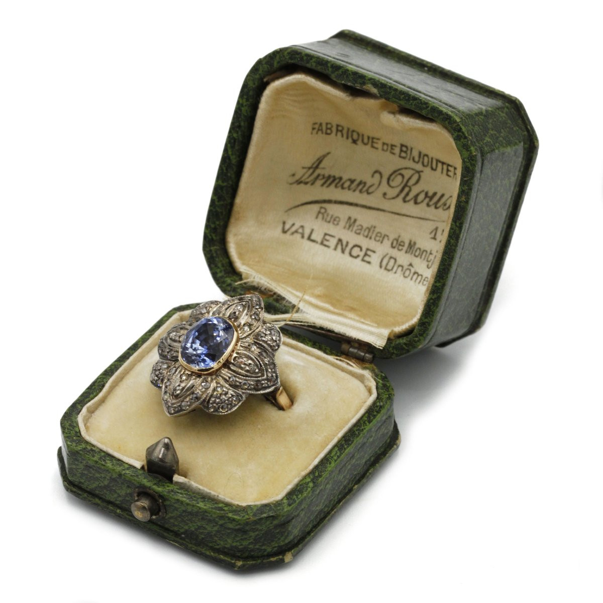 Bague - Or, argent, saphir et diamants.-photo-6