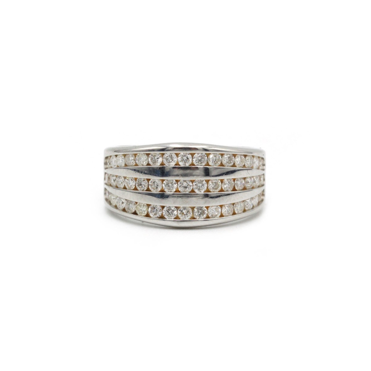 Ring - White Gold And Diamonds