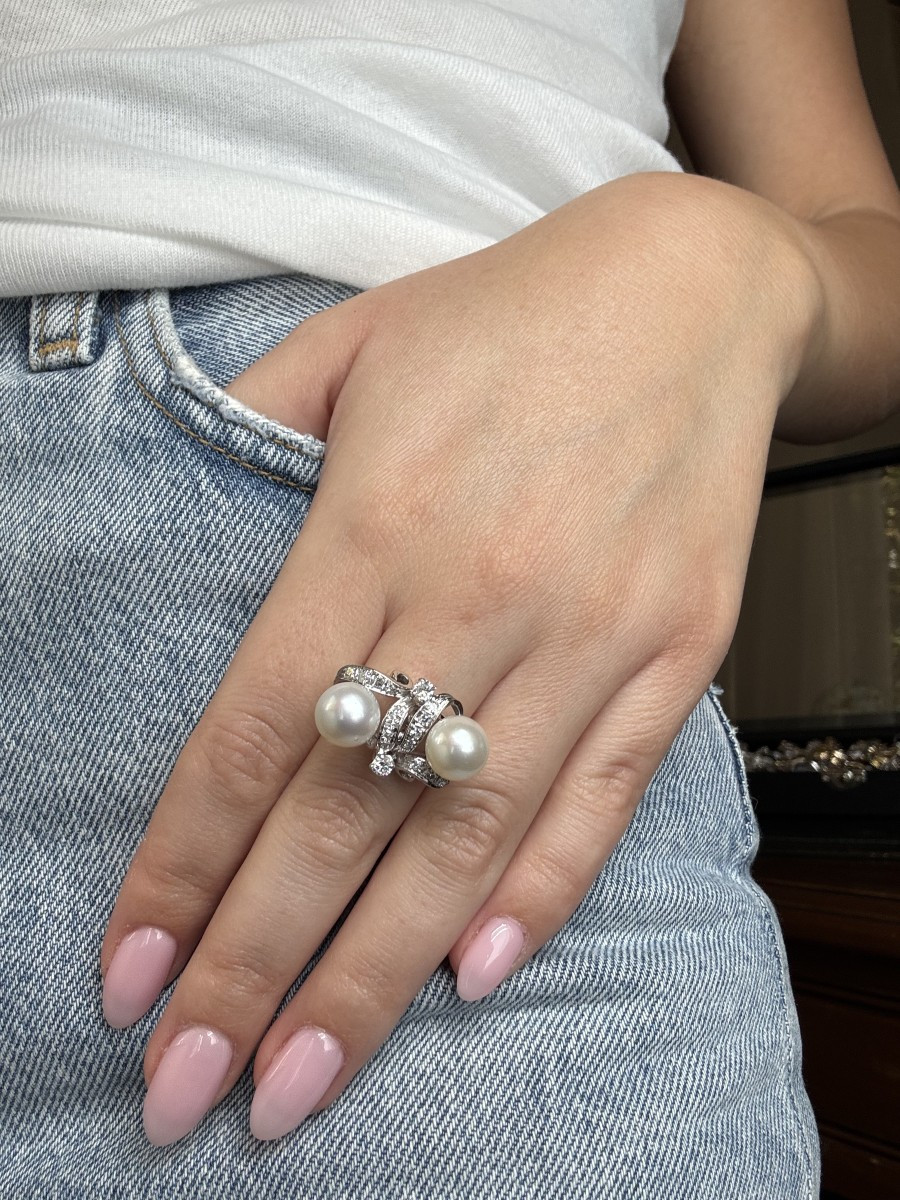 Retro Cocktail Ring In 18k White Gold, Pearls And Diamonds-photo-3