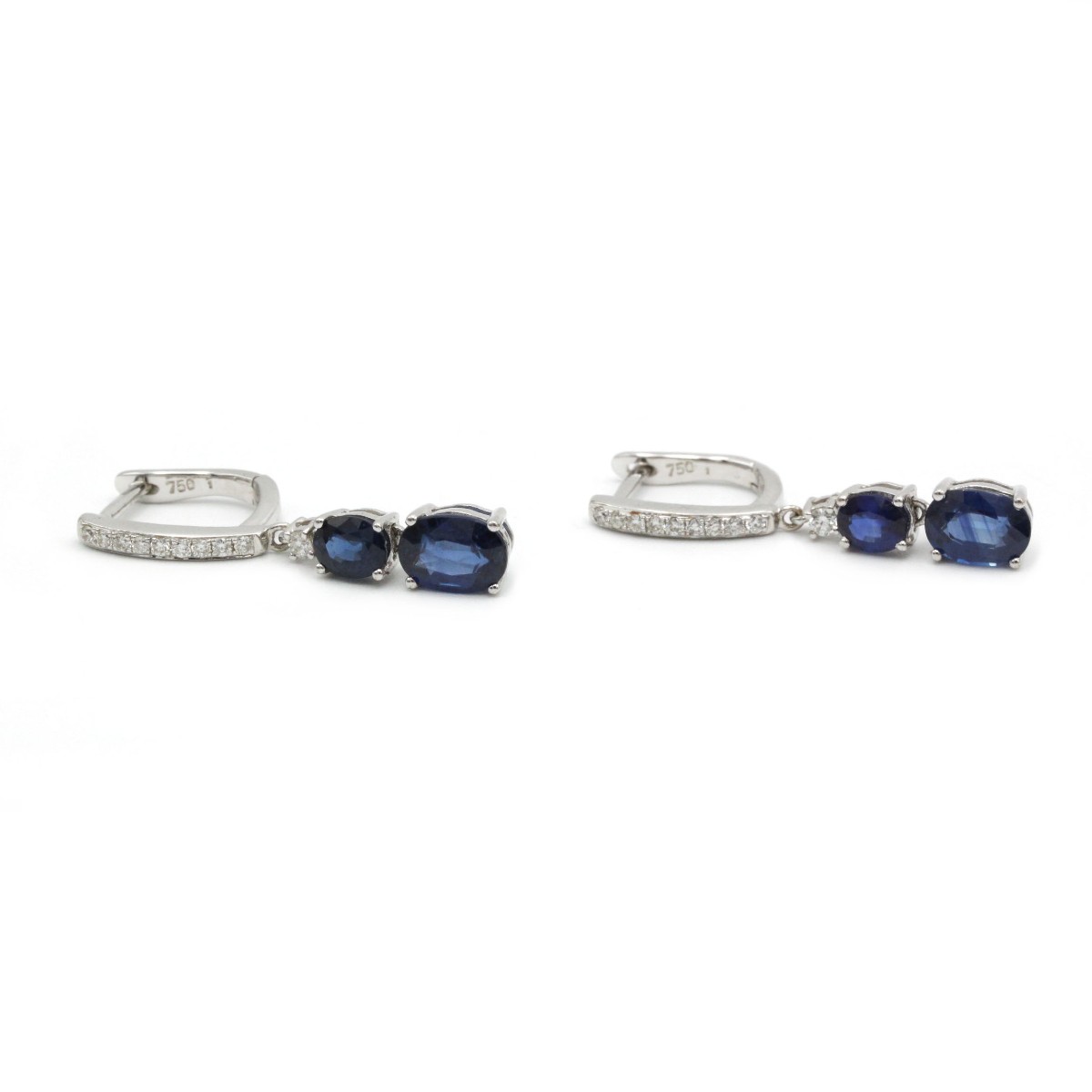 Earrings - 18k White Gold, Saphirs And Diamonds 