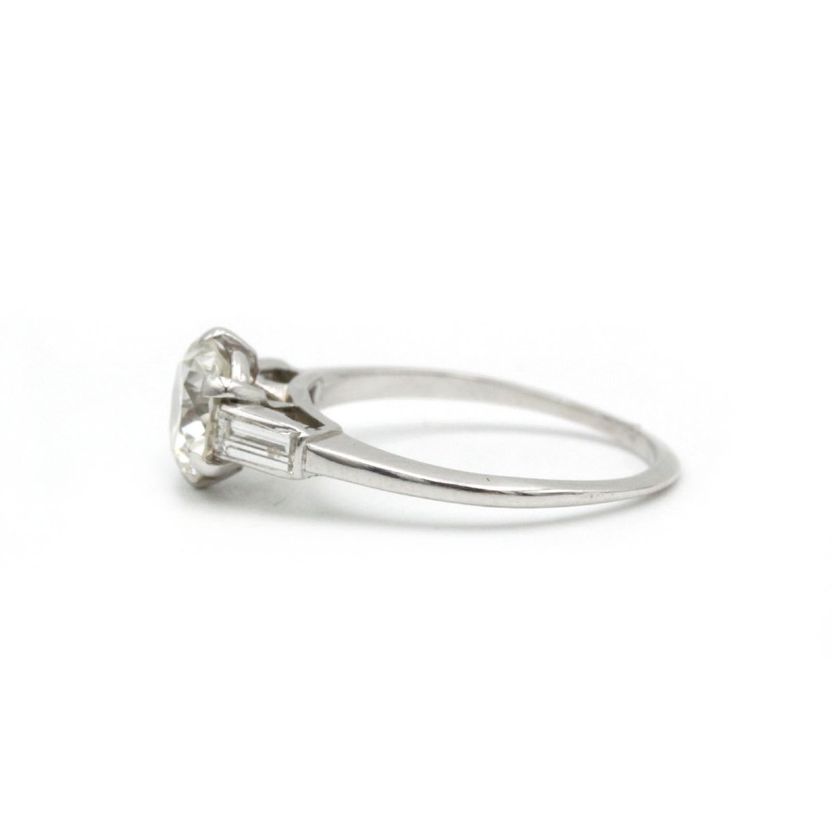 750‰ White Gold Solitaire, Set With An Old-cut Diamond Of 1.30 Carats H Vs And 2 Diamonds-photo-4