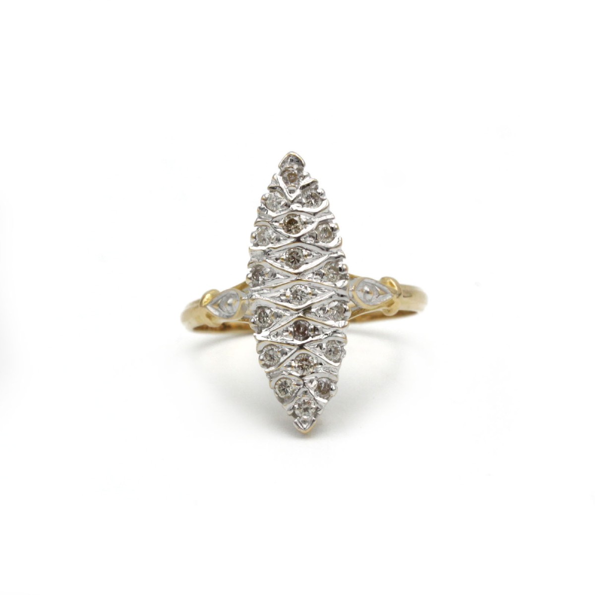 Bague - Or blanc et jaune et diamants