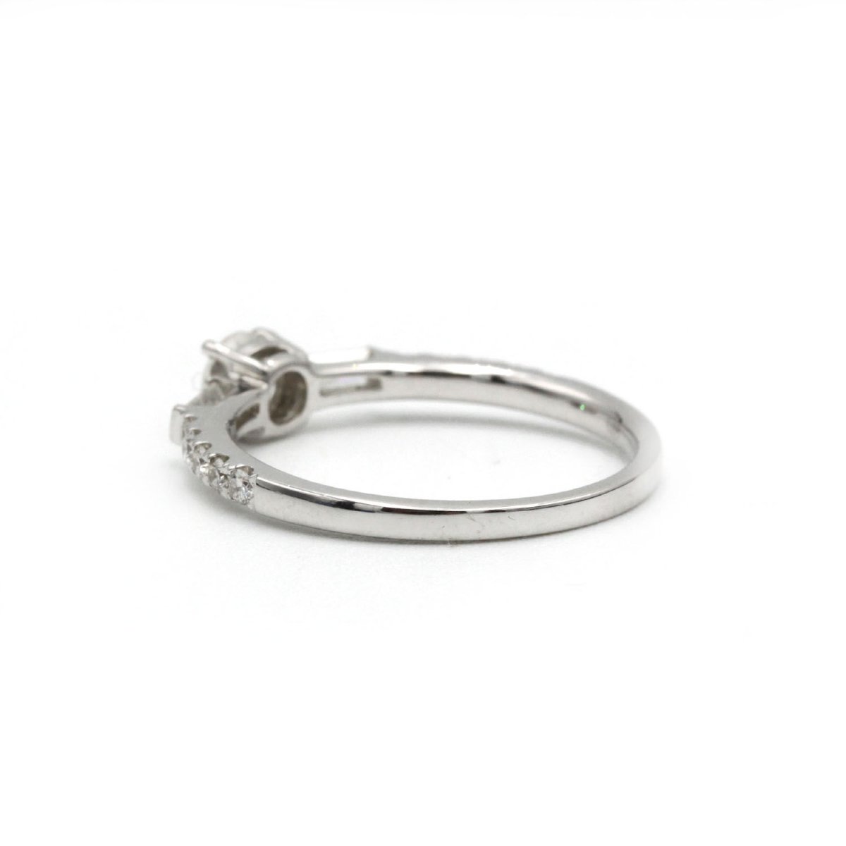 Ring - White Gold And Diamonds-photo-2