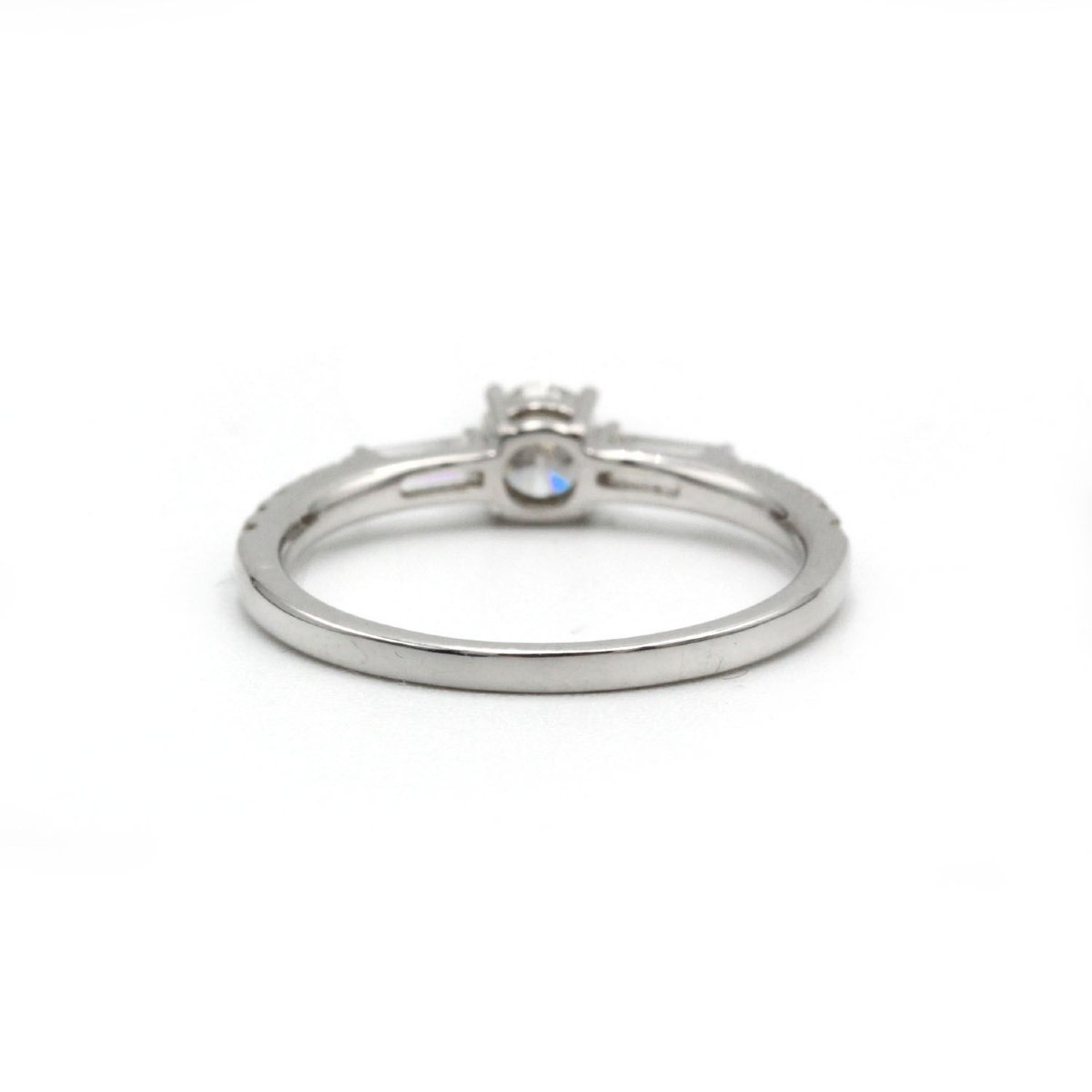 Ring - White Gold And Diamonds-photo-3