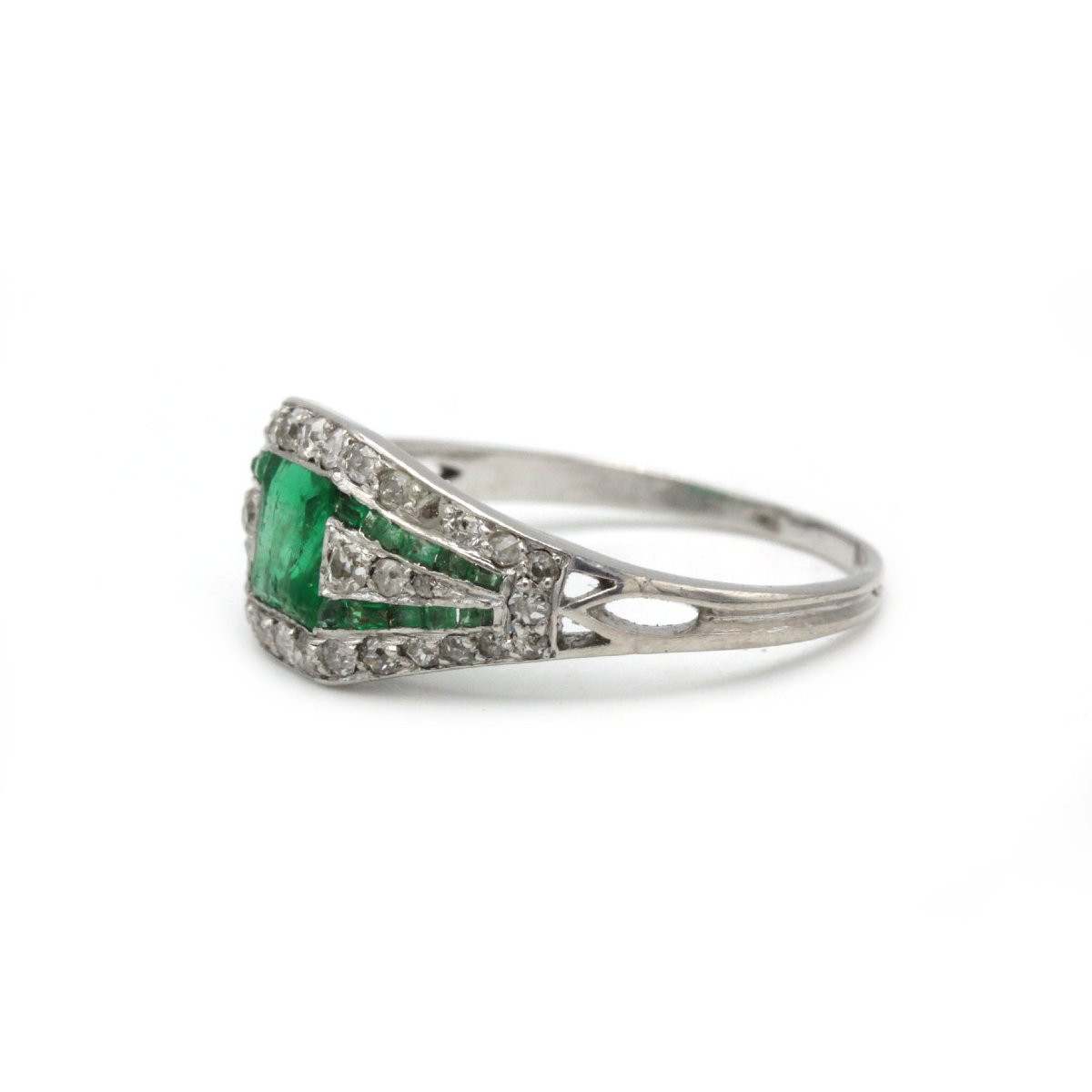 Art Deco Ring, Emeralds And Diamonds, Platinum-photo-2