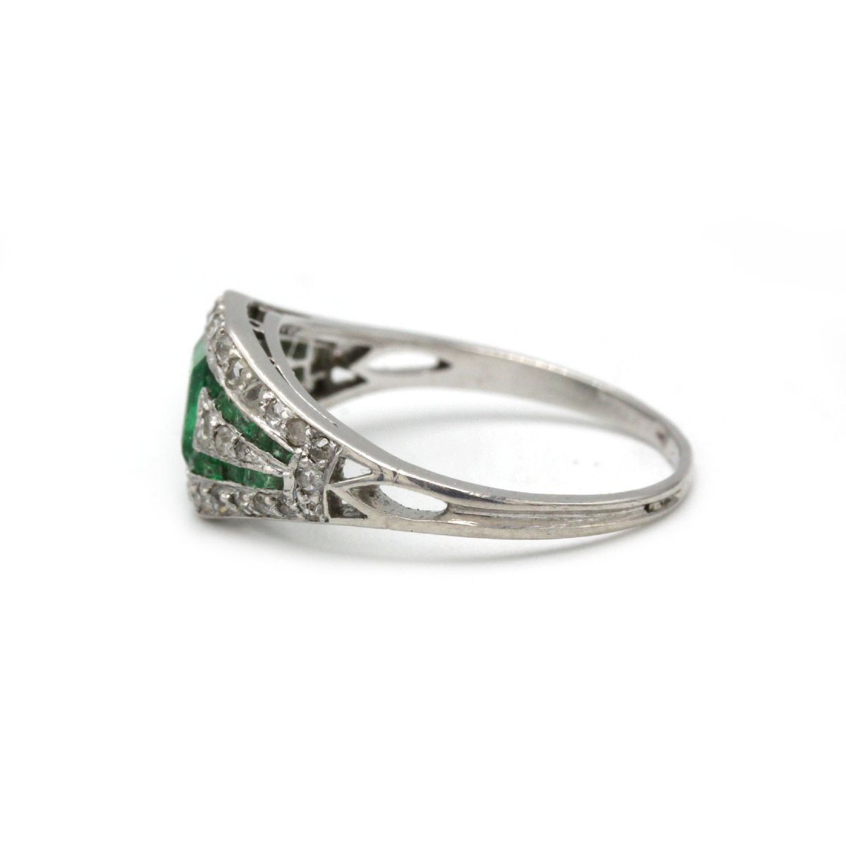 Art Deco Ring, Emeralds And Diamonds, Platinum-photo-3